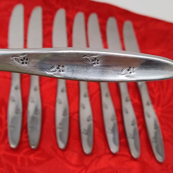 8 Stainless Steel Butter Knives Floret by Easterling Tuscan Ware Flatware 9" - Picture 1 of 12
